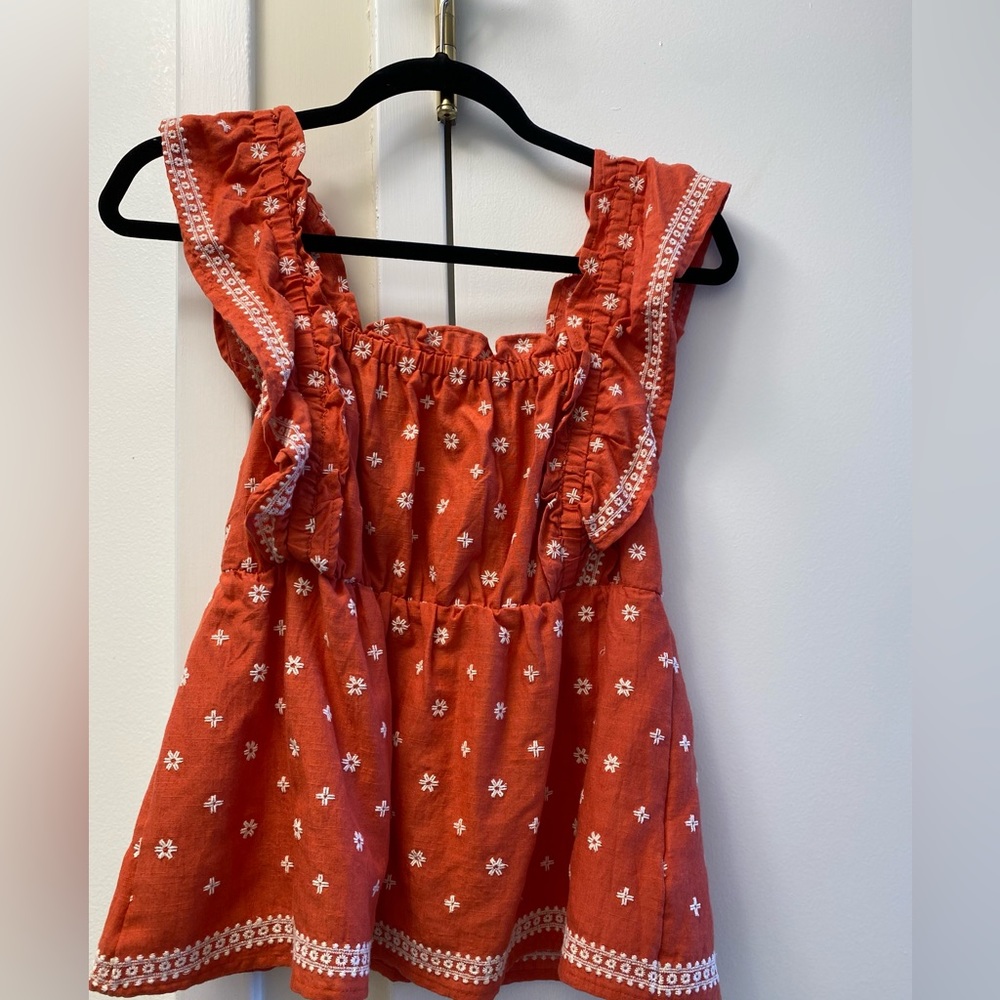 Coral lineny embroidered blouse
